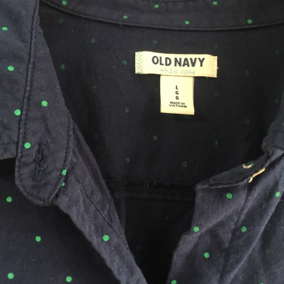 Women’s Old Navy polka dot button down - Picture 2 of 6